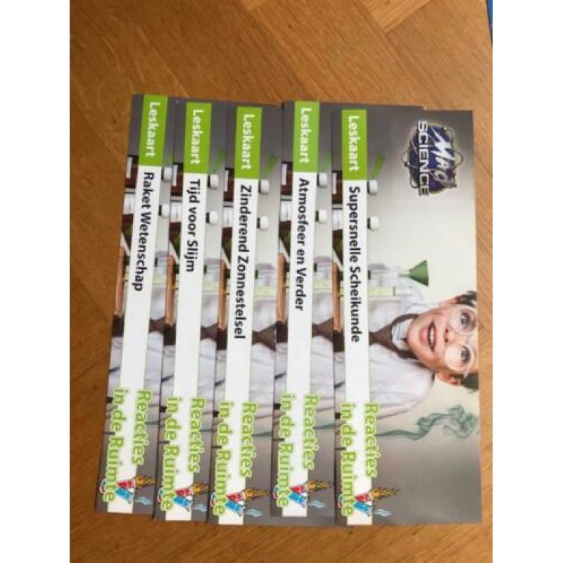 Mad Science 7 educatieve proefjes (nieuw) en leskaarten.