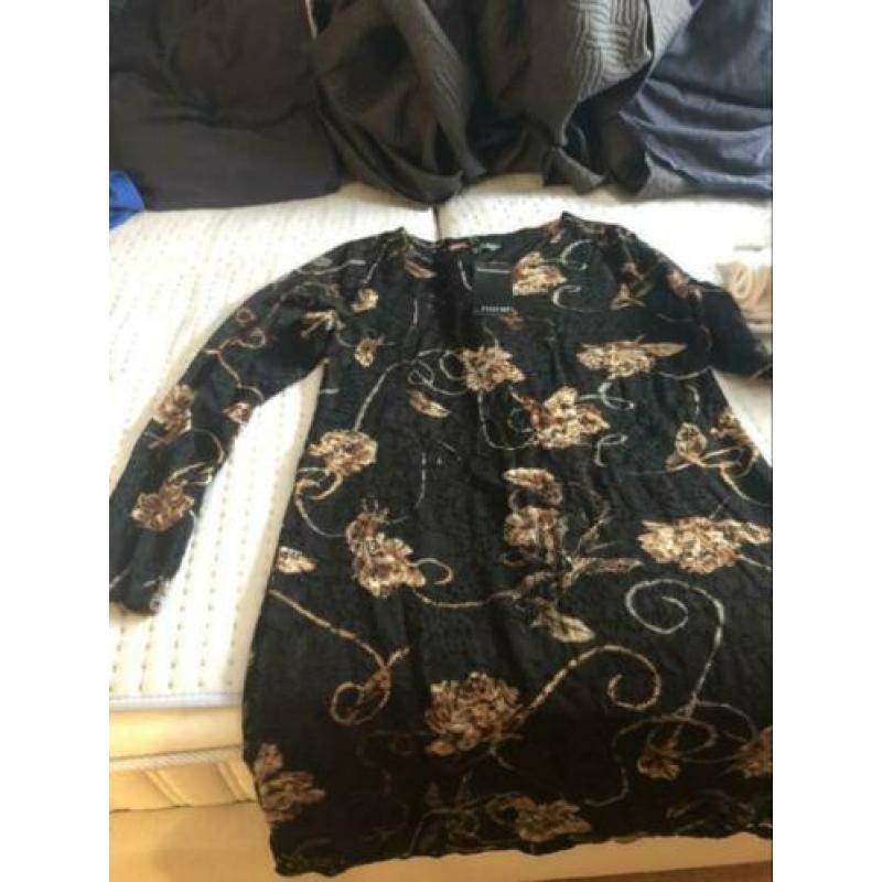 Mooie jurk maat 42 nieuw