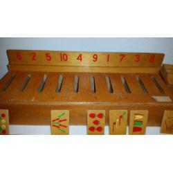 Mooi oud houten leer- speelgoed set.