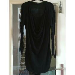 Mooie jurk met waterval effect maat 44/46 nu voor 19€