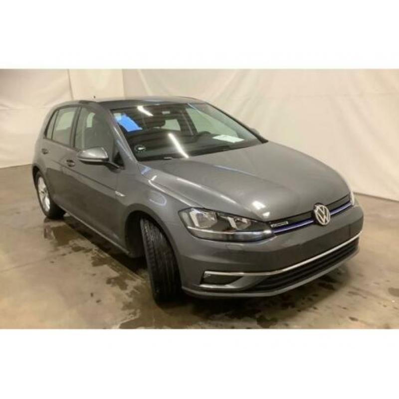 Volkswagen Golf 1.5 TSI DSG COMFORTLINE ADAPT.CRUISE ECC PDC