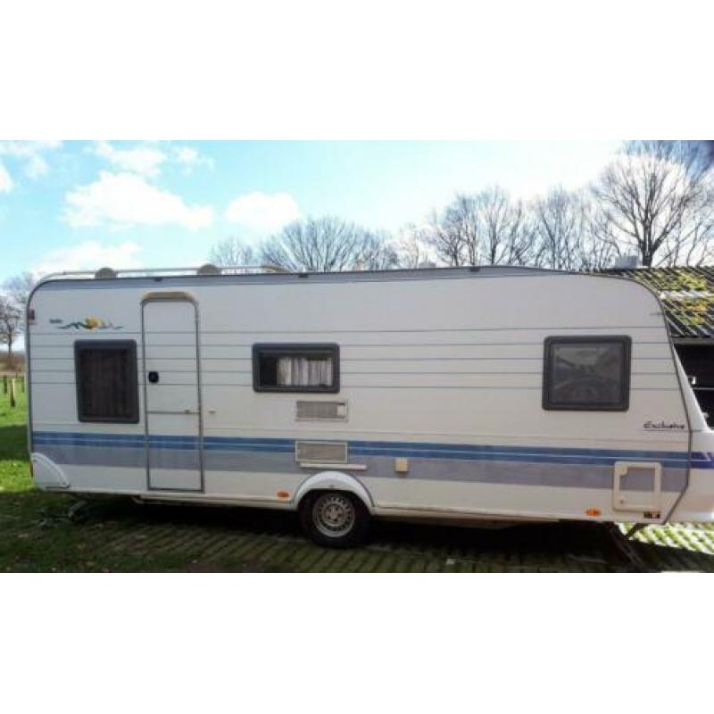 Hobby exclusive caravan 560 kmfe stapelbed brand voortent