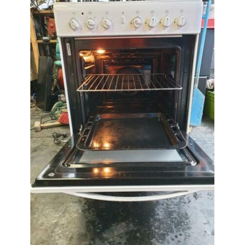 Indesit electrisch gas oven