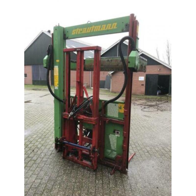 Kuilvoersnijder met hefmast