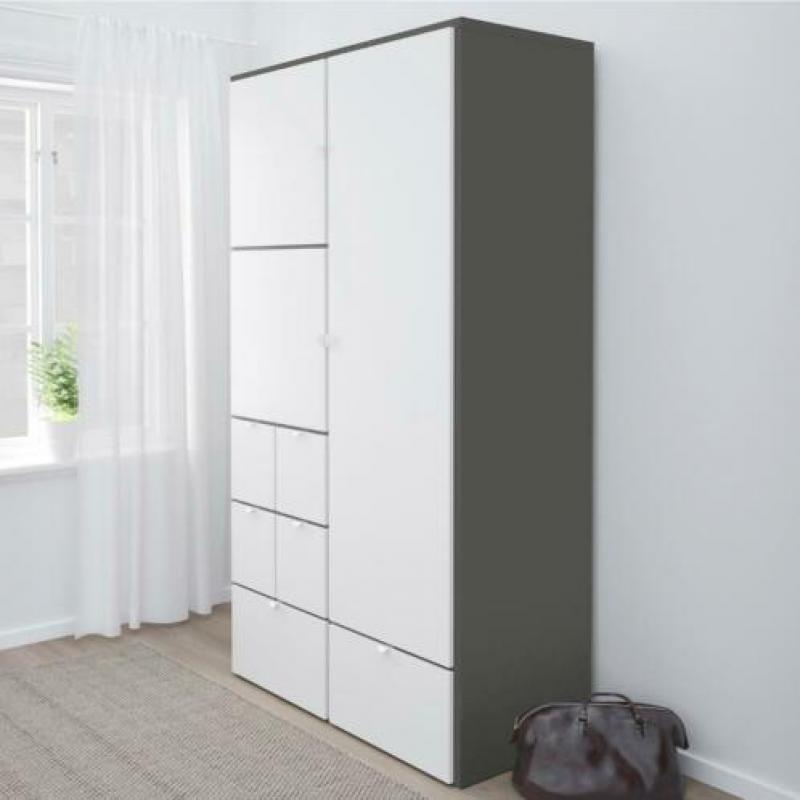 Visthus Ikea Kledingkast