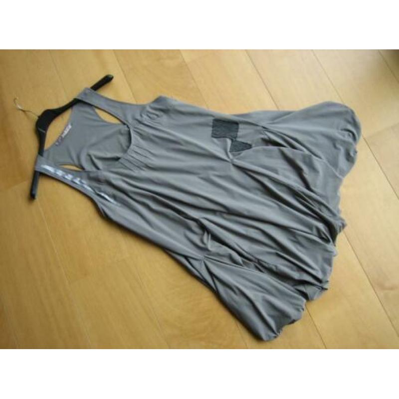 Prachtige grijze tuniek FEMMES JE VOUS AIME 38-40 Snazzeys