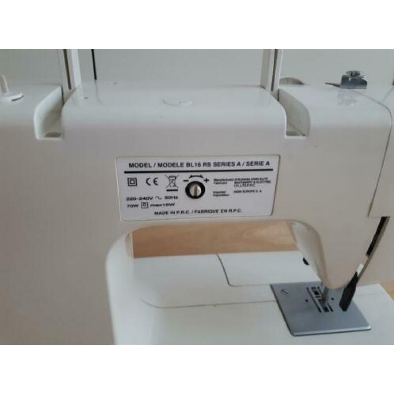Toyota naaimachine model bl 16 rs A