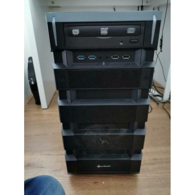 Game computer