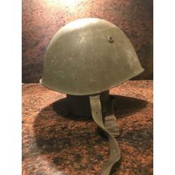 Italiaanse helm model 33