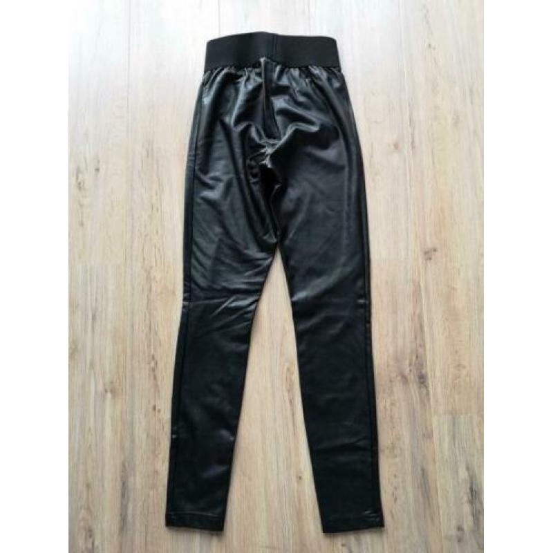 PU lederlook legging van Only maat XS/34 elastieken band