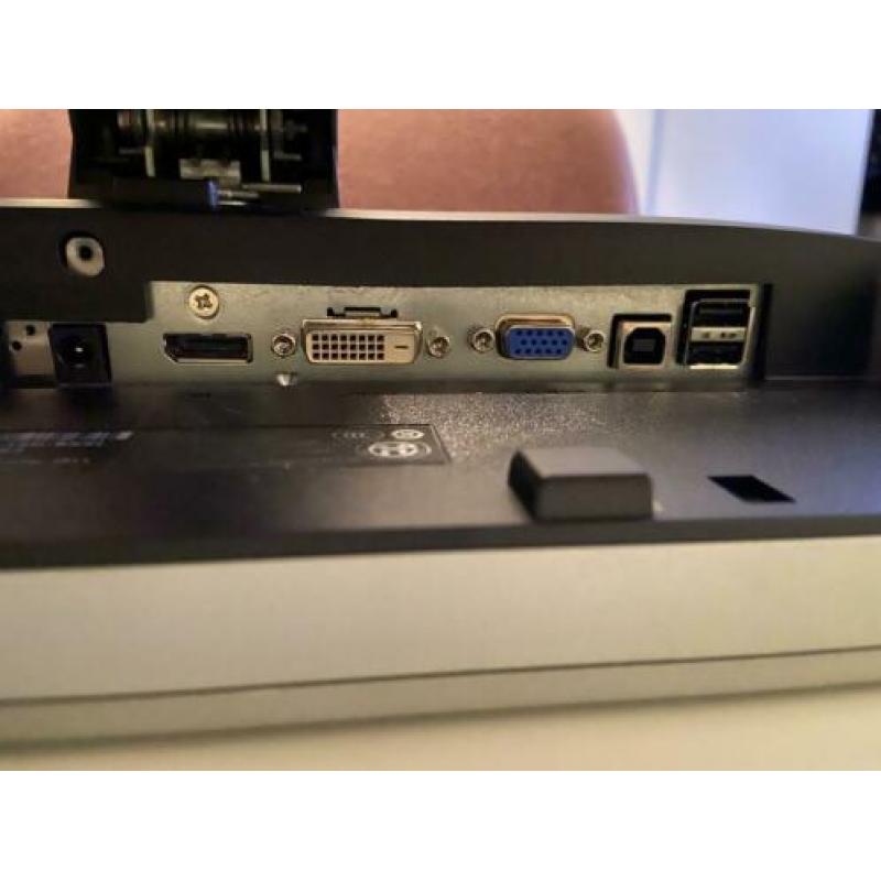 Dell Ultrasharp 23inch monitor