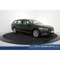 Volkswagen Passat 1.6 TDI DSG Highline *Navigatie*Leer*Keyle