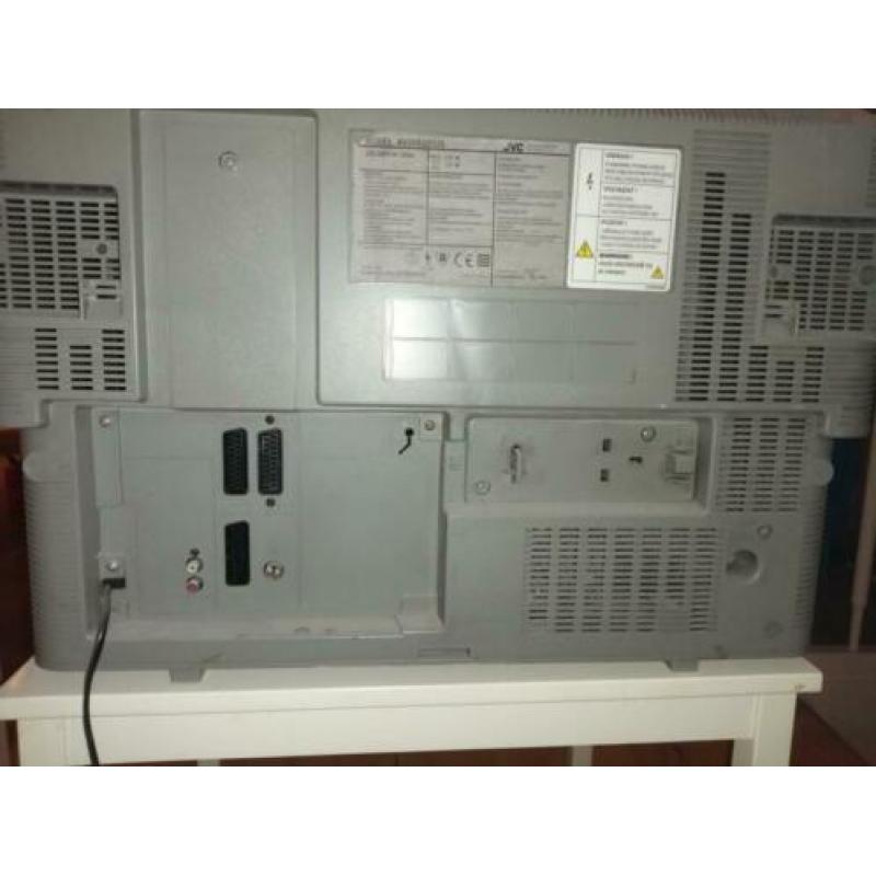 Jvc televisie met beeldbuis 100 hrtz