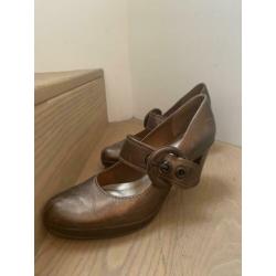 Bruin metallic Clarks pumps mt 40 weinig gedragen