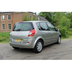 Renault Scénic 2.0-16V Tech Line Parkeersensoren voor en ach