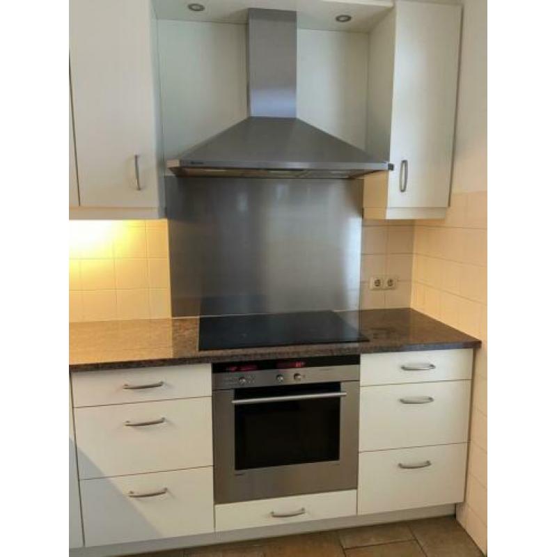 Volledige (hoek) keuken