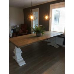 Prachtige eettafel kloostertafel greywash eiken, kwaliteit
