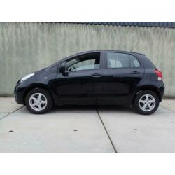 Toyota Yaris 1.0 VVTi Acces 5 deurs
