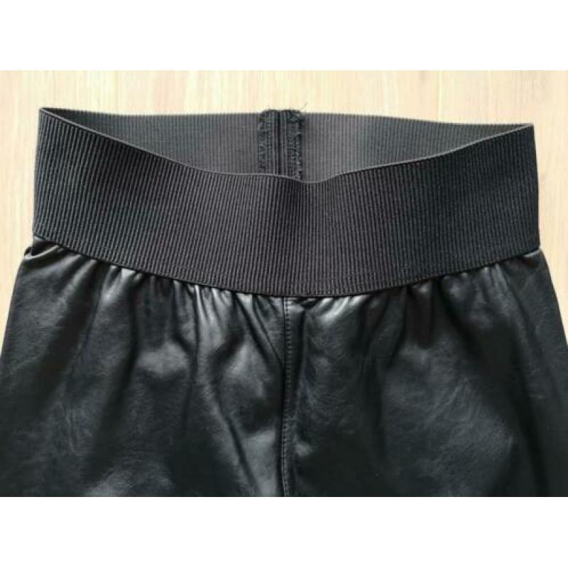 PU lederlook legging van Only maat XS/34 elastieken band