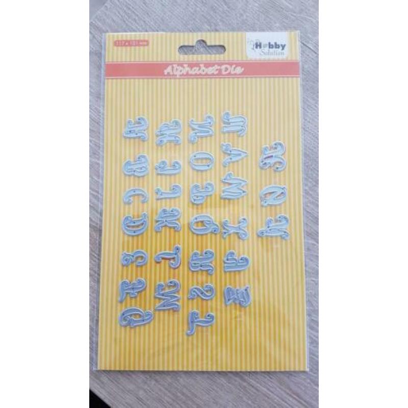 3x (snij) mal alphabet die,2x vlinder hobbyidee, large dies.