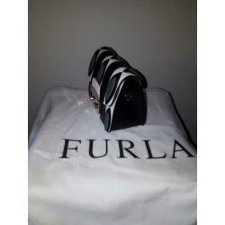 Furla metropolis