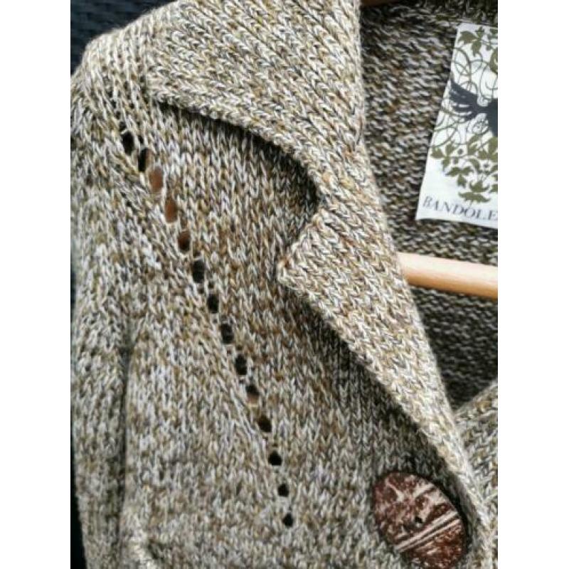 Bandolera vest met knopen maat 38.