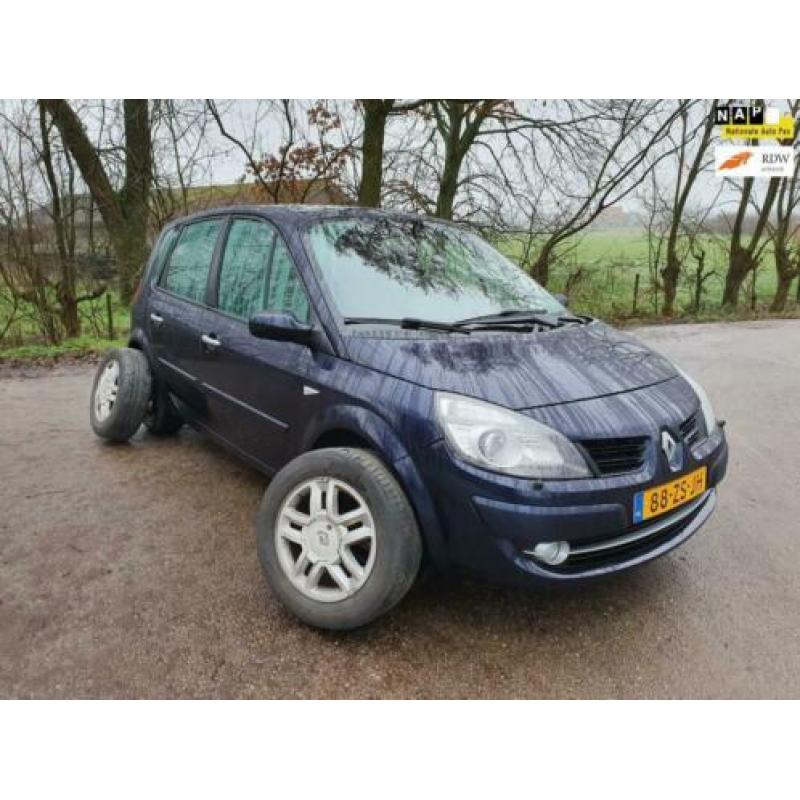Renault Scénic 2.0-16V Tech Line /CLIMA/PANORAMADAK/ KLN NAV