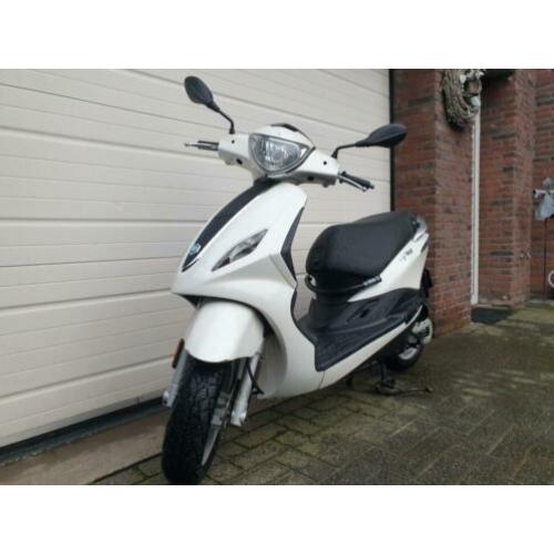 Piaggio New Fly 2017 snor