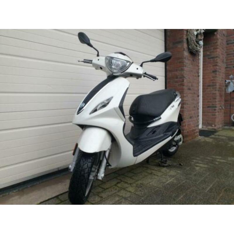 Piaggio New Fly 2017 snor