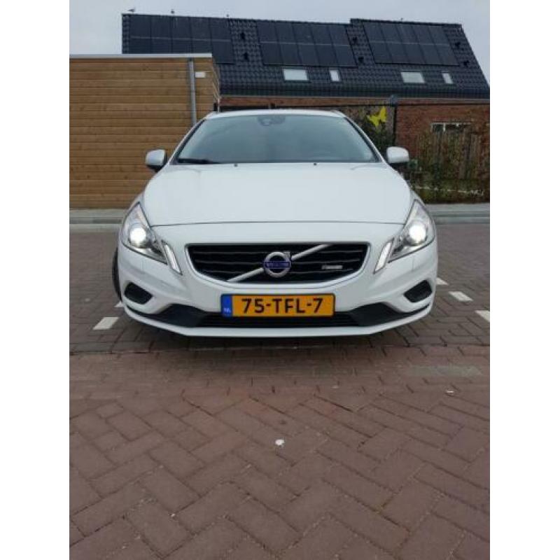 V60 R design Full optie ice white