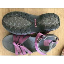 Teva TIRRA 41 nieuwstaat