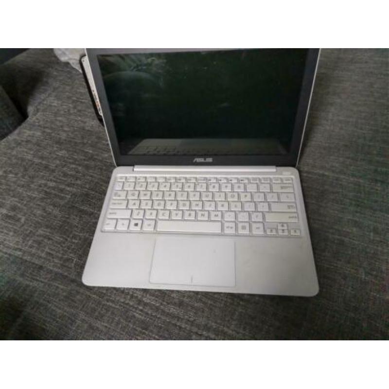 2 defecte laptops