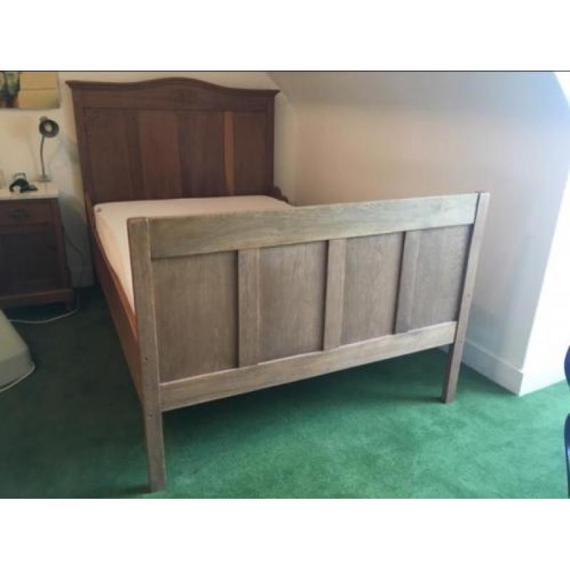 Houten bed