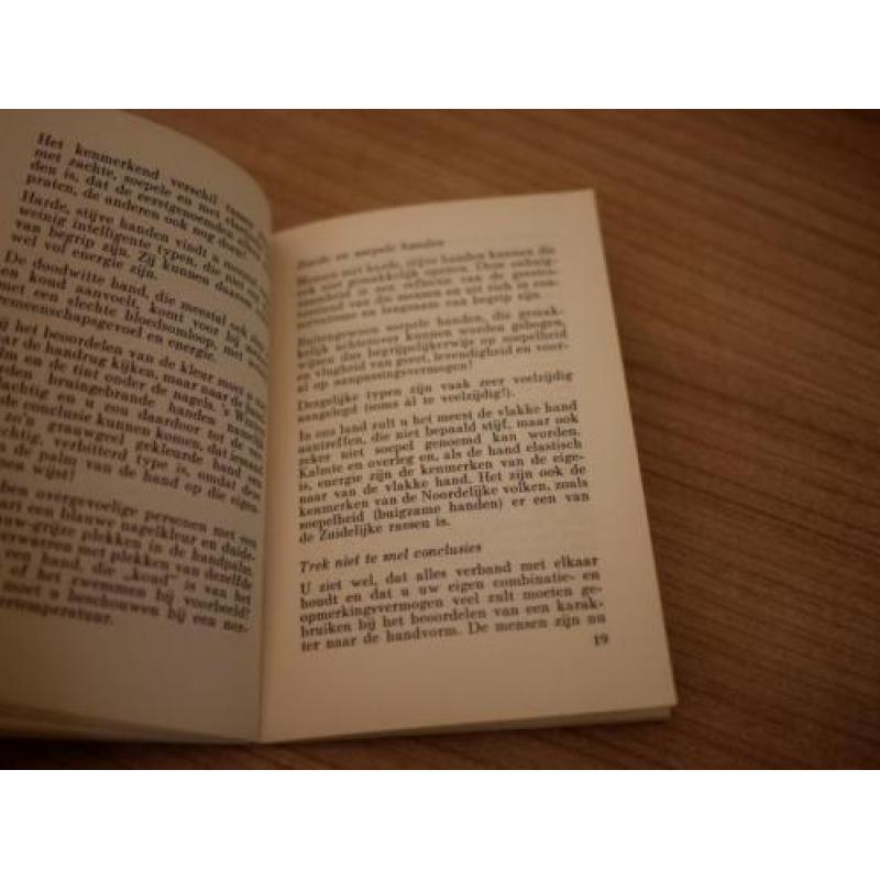 antiek boekje kanarie-boekje no. 198 zeer oud 64 pagina's