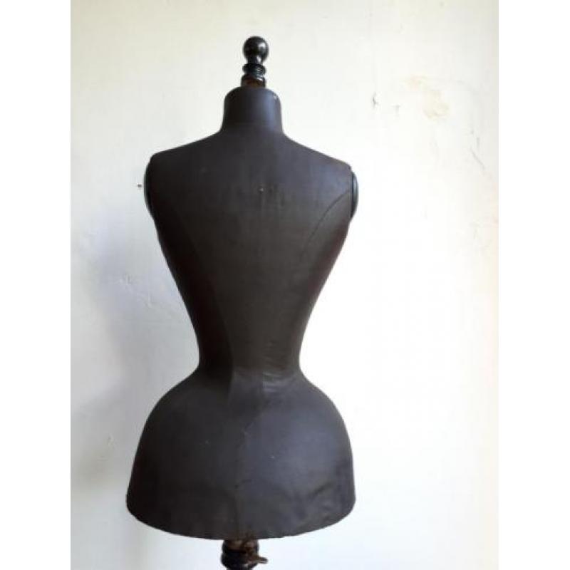 wespentaille mannequin antiek