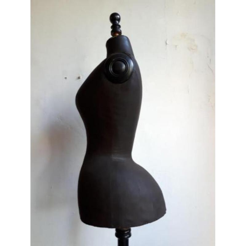 wespentaille mannequin antiek