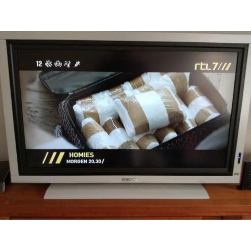 Medion televisie. 101 cm diagonaal.