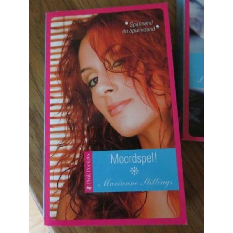 Twee pockets uit de PINPOCKETserie: Moordspel! en Bezeten!