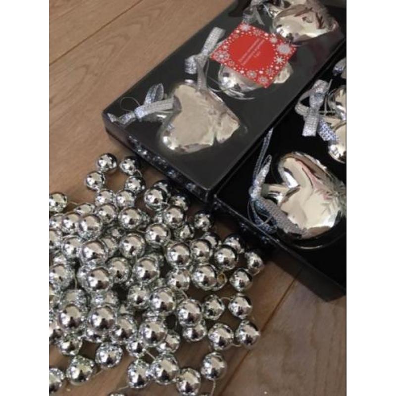 Kerstballen Kralen Zilver.