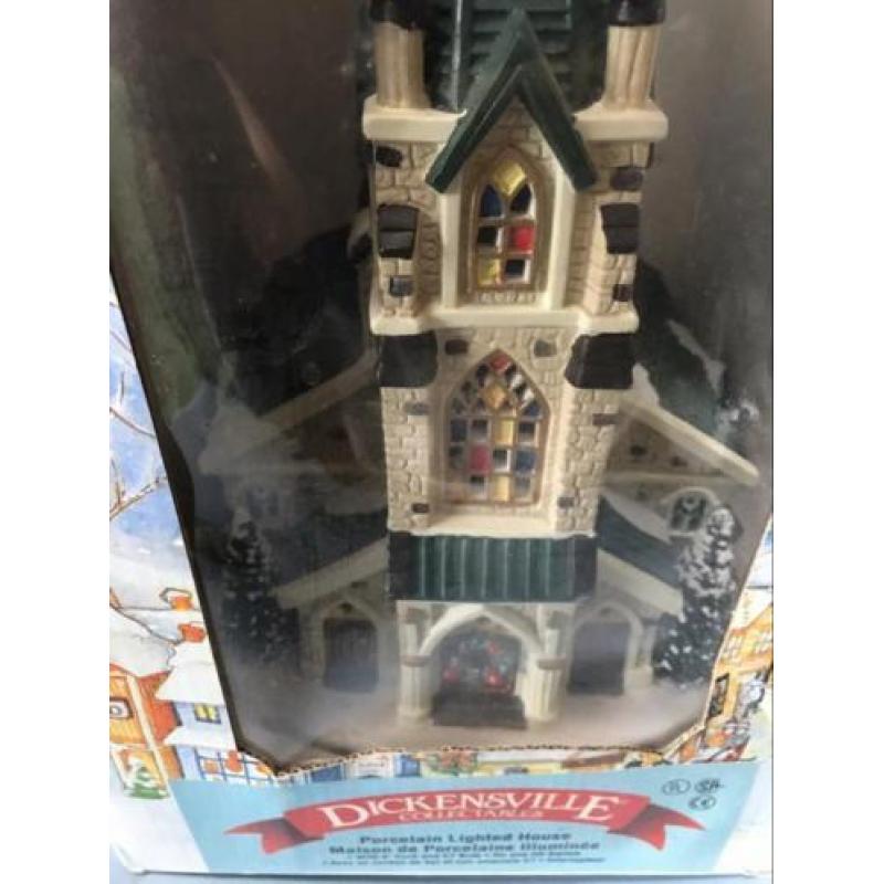 Dickensville enorme kerk (geen Lemax)