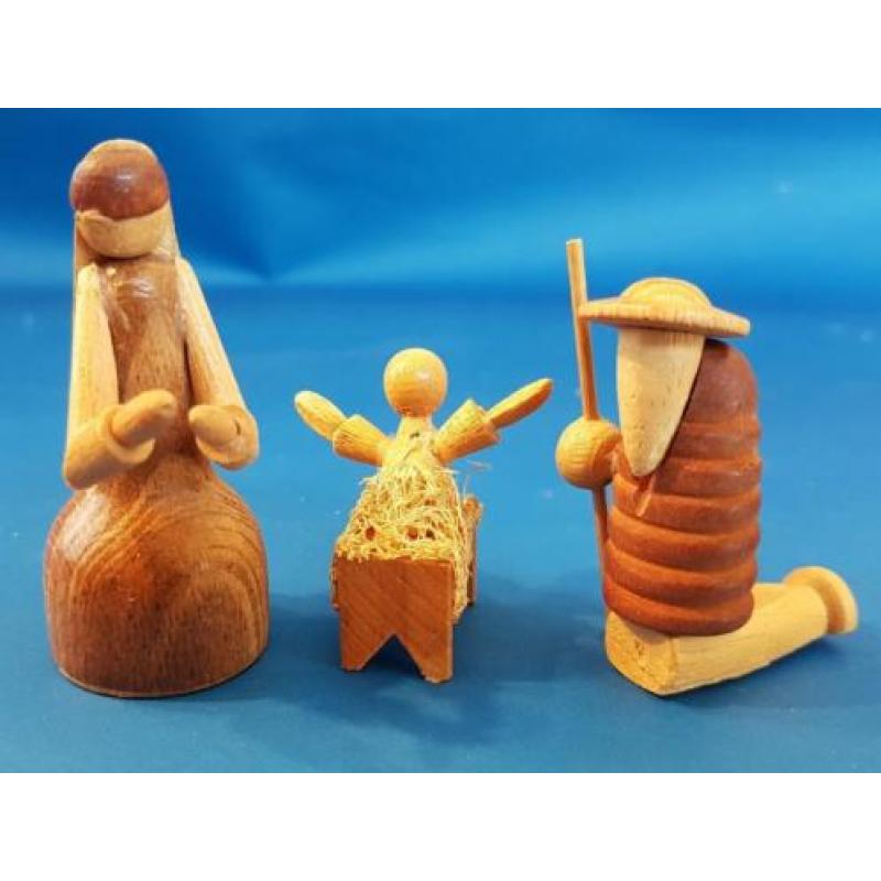 houten mini kerstgroep met stalletje