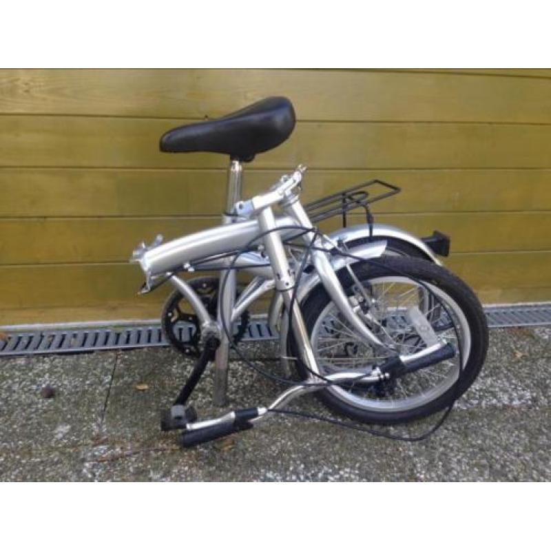 Twee Scamper B2R vouwfietsen