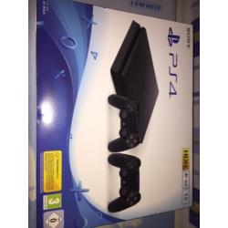Playstation 4 1TB, FIFA19, 2 CONTROLLERS, PSPLUS