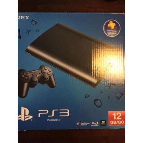 PlayStation 3 + 3 controllers