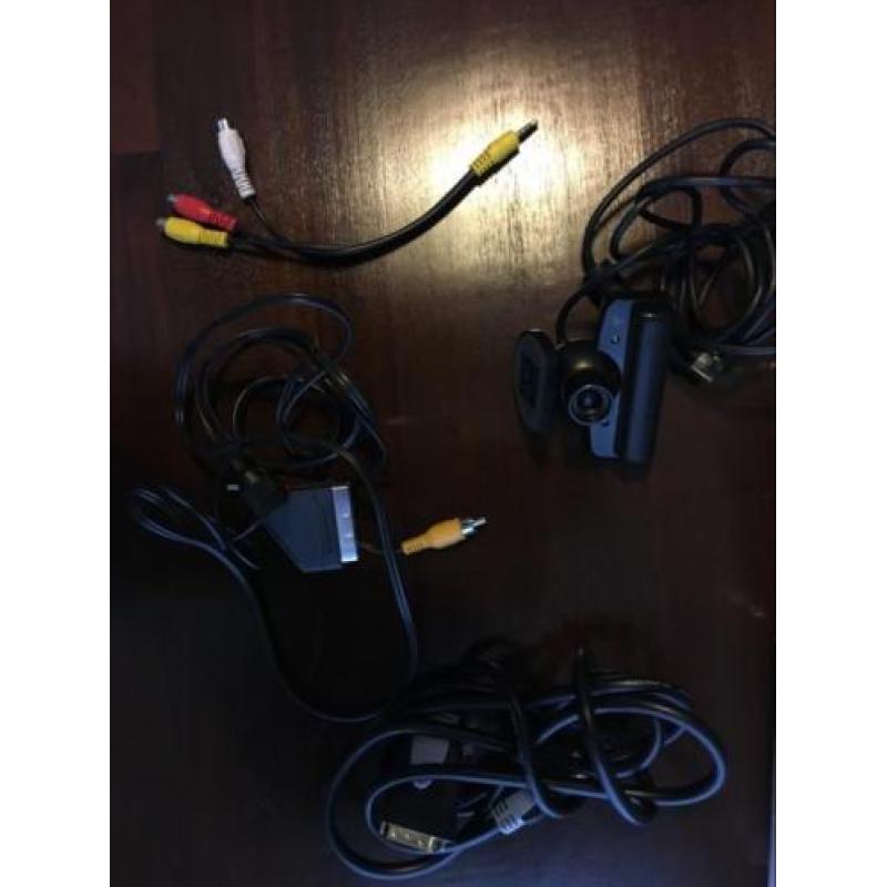 PlayStation 3 + 3 controllers