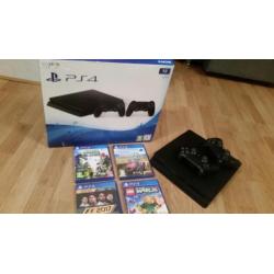 PS4 Slim 1TB met 2 controllers + 5 Leuke Games + Garantie