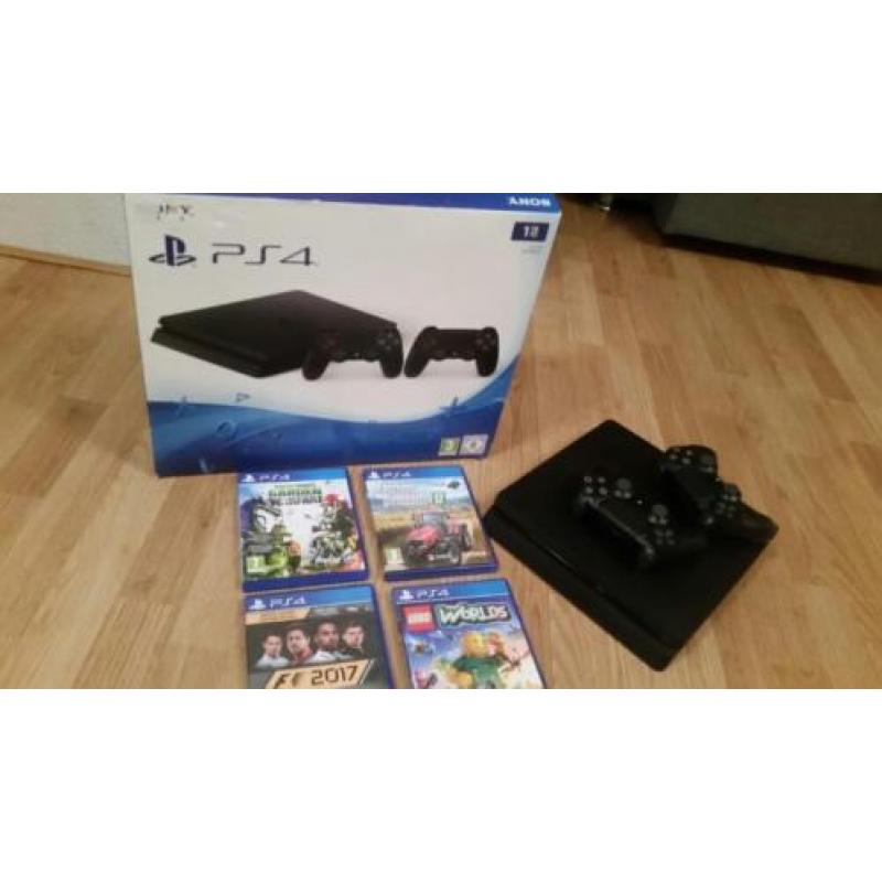 PS4 Slim 1TB met 2 controllers + 5 Leuke Games + Garantie