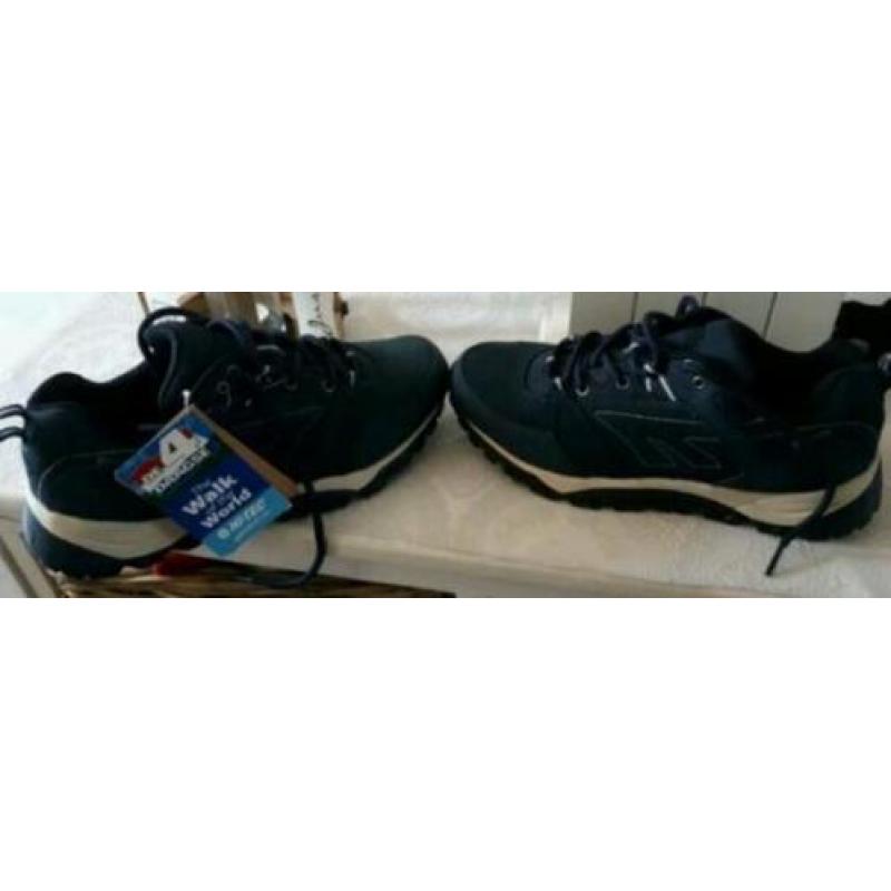 Hi-tec wandelschoenen nieuw maat41.5 winkelprijs 129.95