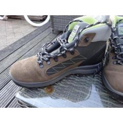 wandelschoenen hoog model