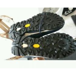 Hi-tec wandelschoenen nieuw maat41.5 winkelprijs 129.95